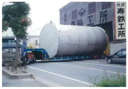 2000�N8�� ��i�H������^���N���� 100m3�~�Q�� 60m3�~�P��